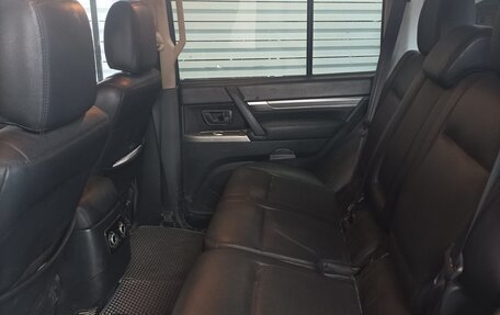 Mitsubishi Pajero IV, 2013 год, 1 500 000 рублей, 11 фотография