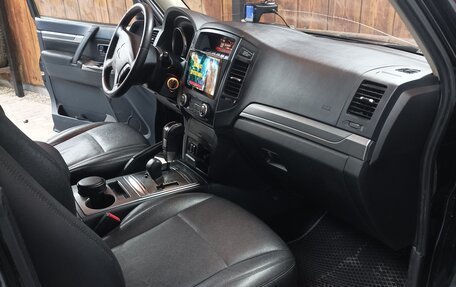 Mitsubishi Pajero IV, 2013 год, 1 500 000 рублей, 13 фотография