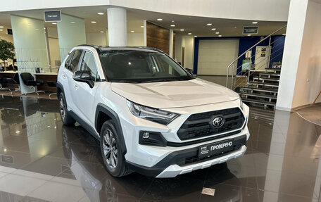 Toyota RAV4, 2025 год, 4 050 000 рублей, 3 фотография