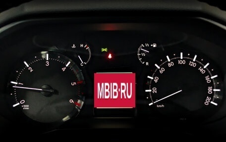 Toyota Land Cruiser Prado 150 рестайлинг 2, 2019 год, 5 150 000 рублей, 8 фотография