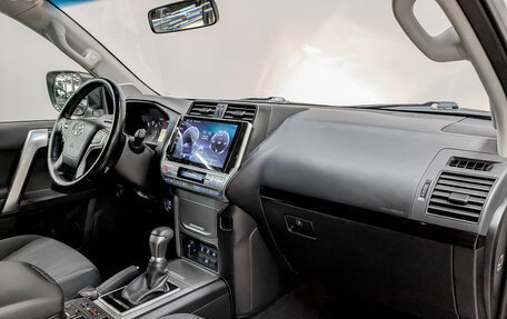 Toyota Land Cruiser Prado 150 рестайлинг 2, 2019 год, 5 150 000 рублей, 12 фотография
