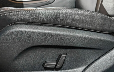 Mercedes-Benz GLC, 2019 год, 3 850 000 рублей, 28 фотография