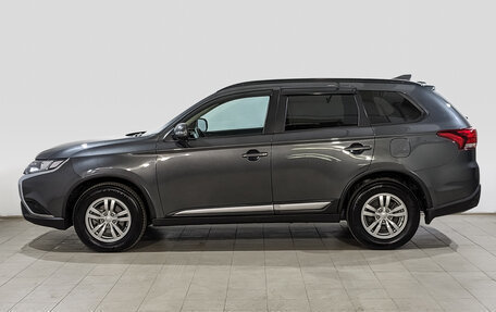 Mitsubishi Outlander III рестайлинг 3, 2021 год, 2 545 000 рублей, 8 фотография