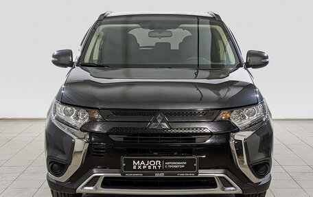 Mitsubishi Outlander III рестайлинг 3, 2021 год, 2 545 000 рублей, 2 фотография
