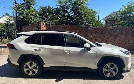 Toyota RAV4, 2020 год, 3 500 000 рублей, 3 фотография