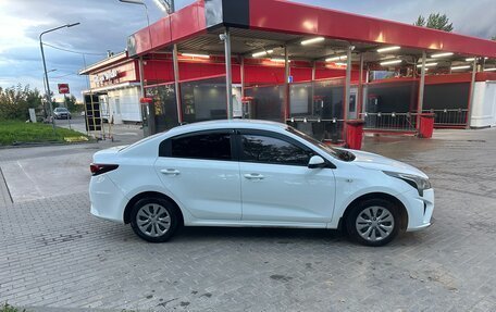 KIA Rio IV, 2021 год, 1 250 000 рублей, 3 фотография
