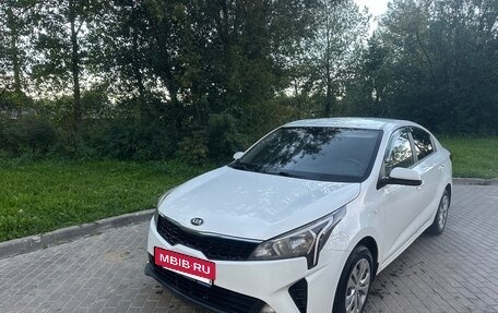 KIA Rio IV, 2021 год, 1 250 000 рублей, 6 фотография