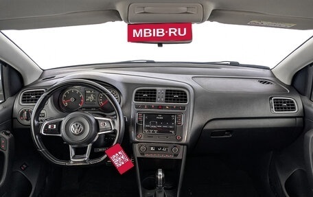 Volkswagen Polo VI (EU Market), 2018 год, 1 225 000 рублей, 14 фотография