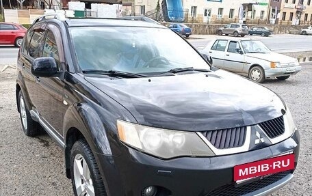 Mitsubishi Outlander III рестайлинг 3, 2008 год, 1 070 000 рублей, 8 фотография