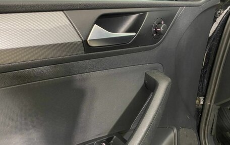 Volkswagen Polo VI (EU Market), 2021 год, 1 385 000 рублей, 19 фотография