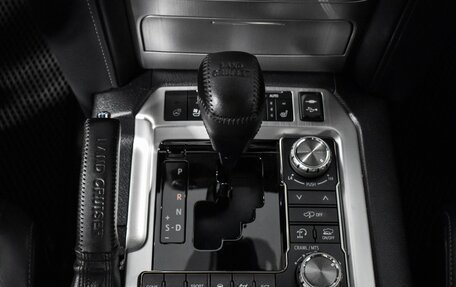 Toyota Land Cruiser 200, 2018 год, 6 650 000 рублей, 10 фотография