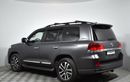Toyota Land Cruiser 200, 2018 год, 6 650 000 рублей, 7 фотография
