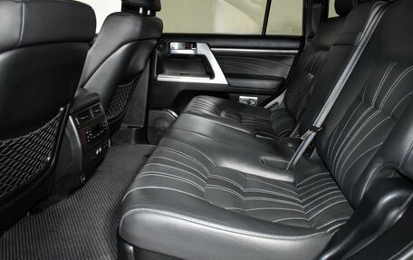 Toyota Land Cruiser 200, 2018 год, 6 650 000 рублей, 12 фотография