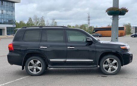 Toyota Land Cruiser 200, 2013 год, 3 550 000 рублей, 6 фотография