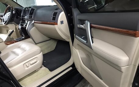 Toyota Land Cruiser 200, 2013 год, 3 550 000 рублей, 13 фотография