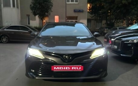 Toyota Camry, 2021 год, 3 500 000 рублей, 5 фотография