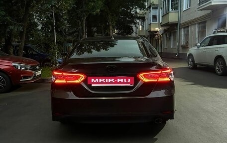 Toyota Camry, 2021 год, 3 500 000 рублей, 10 фотография