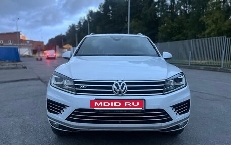 Volkswagen Touareg III, 2017 год, 3 550 000 рублей, 3 фотография