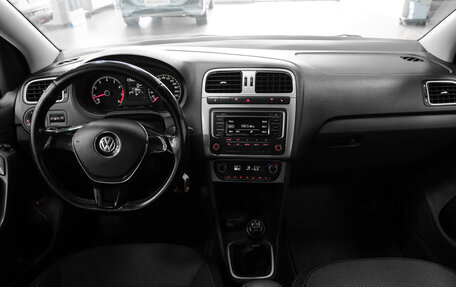 Volkswagen Polo VI (EU Market), 2016 год, 937 000 рублей, 14 фотография