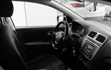 Volkswagen Polo VI (EU Market), 2016 год, 937 000 рублей, 19 фотография