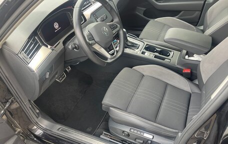Volkswagen Passat B8 рестайлинг, 2020 год, 4 000 000 рублей, 11 фотография