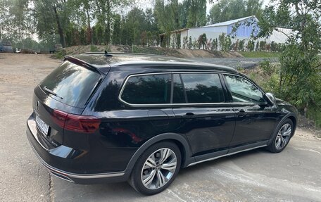Volkswagen Passat B8 рестайлинг, 2020 год, 4 000 000 рублей, 8 фотография