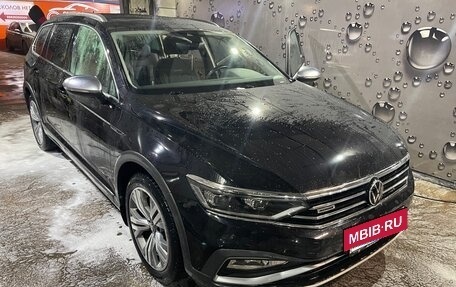 Volkswagen Passat B8 рестайлинг, 2020 год, 4 000 000 рублей, 14 фотография