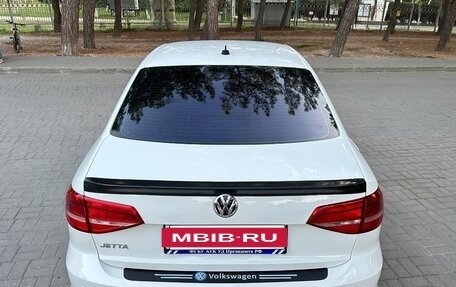 Volkswagen Jetta VI, 2015 год, 1 300 000 рублей, 3 фотография