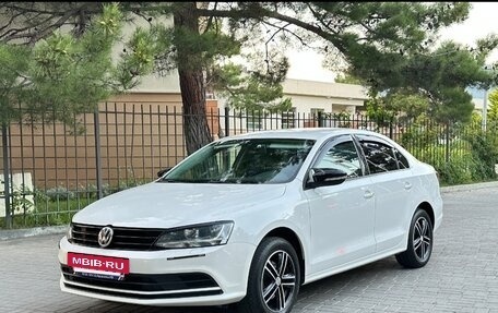 Volkswagen Jetta VI, 2015 год, 1 300 000 рублей, 9 фотография