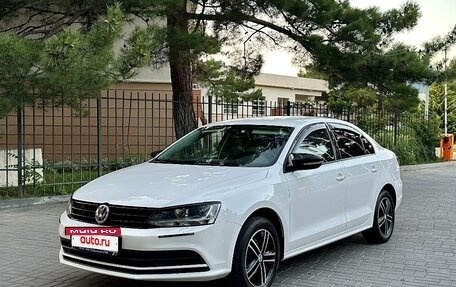 Volkswagen Jetta VI, 2015 год, 1 300 000 рублей, 12 фотография