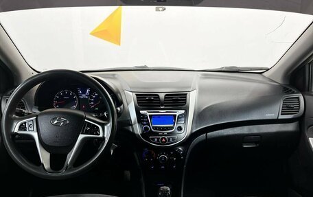 Hyundai Solaris II рестайлинг, 2013 год, 625 000 рублей, 9 фотография