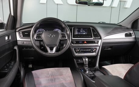 Hyundai Sonata VII, 2019 год, 1 785 000 рублей, 6 фотография