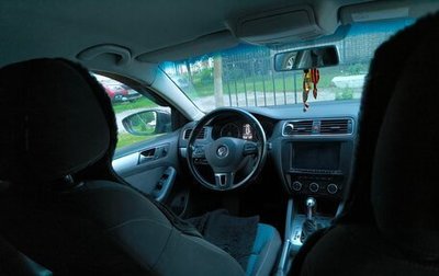 Volkswagen Jetta VI, 2013 год, 950 000 рублей, 1 фотография