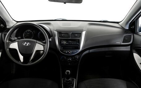 Hyundai Solaris II рестайлинг, 2016 год, 749 000 рублей, 10 фотография