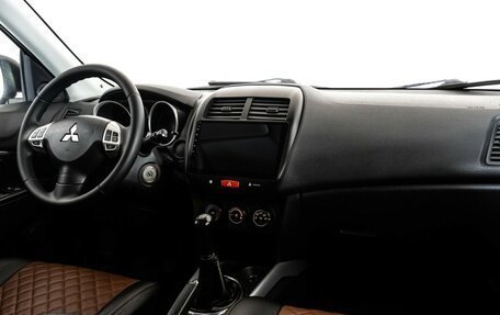 Mitsubishi ASX I рестайлинг, 2010 год, 949 000 рублей, 9 фотография