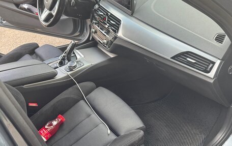 BMW 5 серия, 2018 год, 2 301 000 рублей, 6 фотография