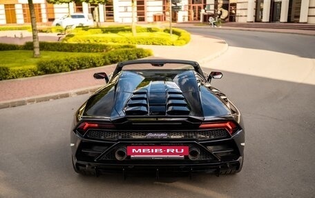 Lamborghini Huracán, 2022 год, 32 900 000 рублей, 8 фотография