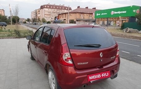 Renault Logan I, 2011 год, 510 000 рублей, 7 фотография