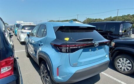 Toyota Yaris Cross, 2022 год, 1 750 000 рублей, 2 фотография