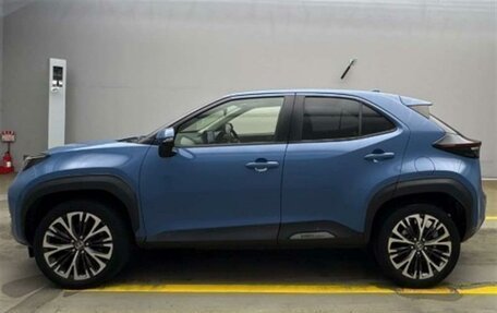 Toyota Yaris Cross, 2022 год, 1 750 000 рублей, 33 фотография