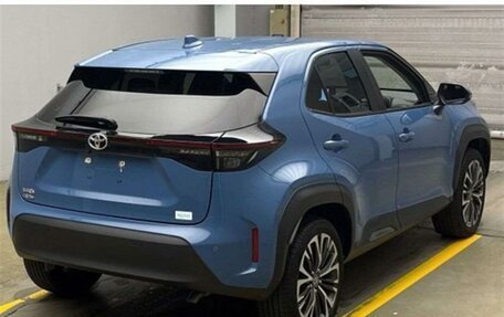 Toyota Yaris Cross, 2022 год, 1 750 000 рублей, 34 фотография