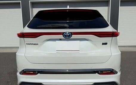 Toyota Harrier, 2022 год, 2 376 000 рублей, 4 фотография