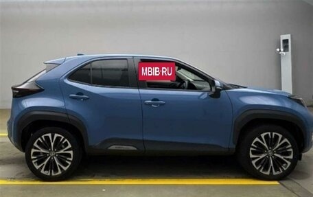 Toyota Yaris Cross, 2022 год, 1 750 000 рублей, 32 фотография