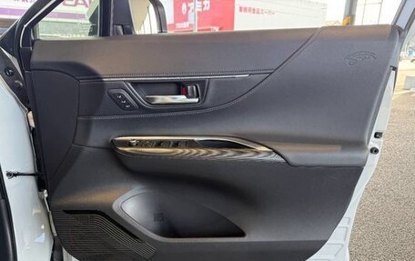 Toyota Harrier, 2022 год, 2 376 000 рублей, 14 фотография
