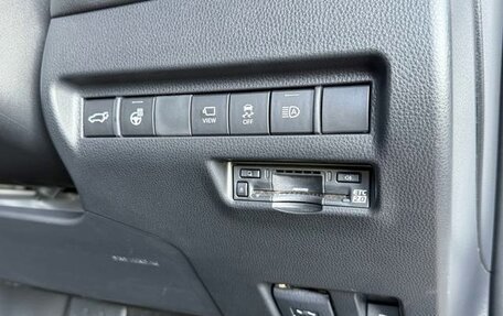 Toyota Harrier, 2022 год, 2 376 000 рублей, 23 фотография