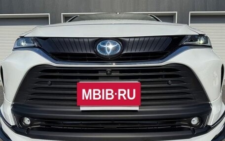 Toyota Harrier, 2022 год, 2 376 000 рублей, 10 фотография