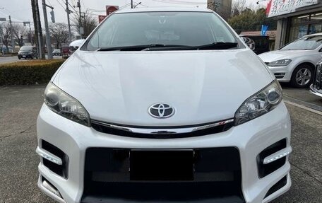 Toyota Wish II, 2017 год, 1 106 000 рублей, 8 фотография