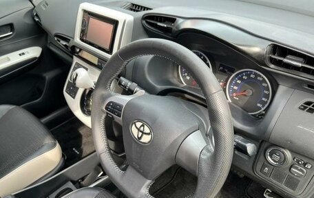 Toyota Wish II, 2017 год, 1 106 000 рублей, 12 фотография