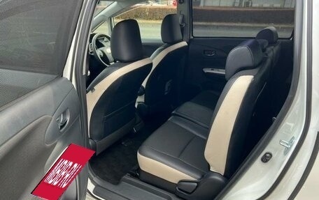 Toyota Wish II, 2017 год, 1 106 000 рублей, 30 фотография