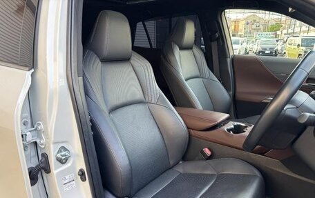 Toyota Harrier, 2022 год, 2 186 000 рублей, 12 фотография